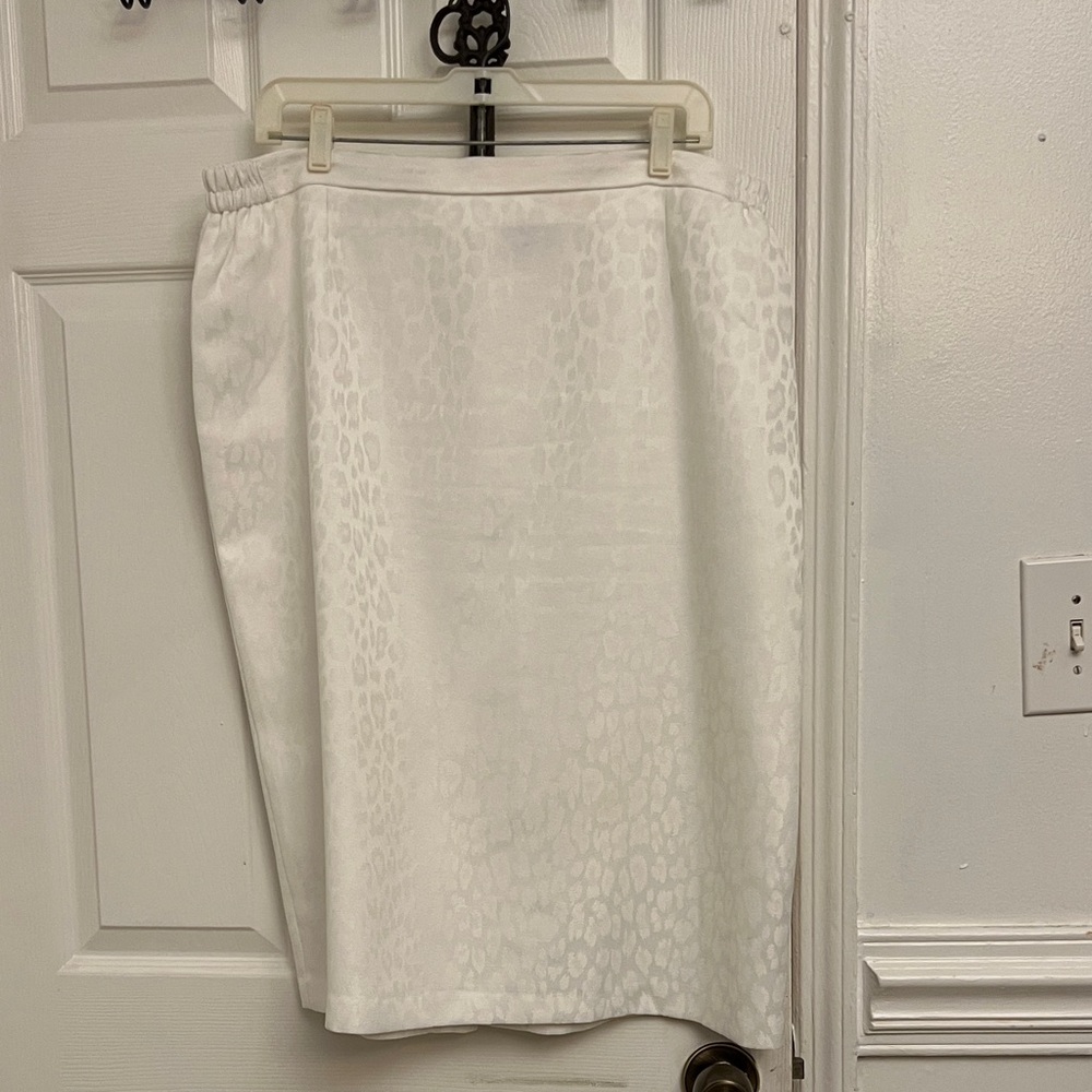 Elegant White Skirt
